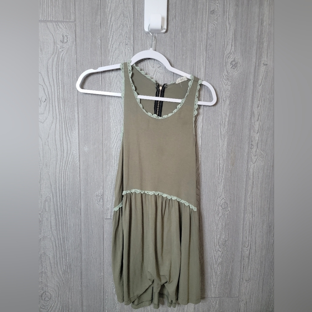 POL Clothing Olive Green Crochet Lace Trim Babydoll Tank Top Back Zip YE14 M